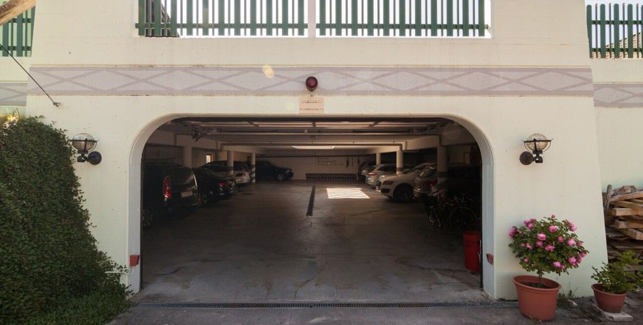 Tiefgarage-book-crop